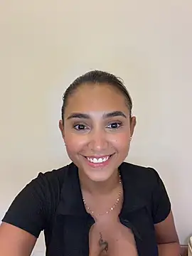 Snapshot of LoisC chatting on July 29, 2026, 2:11 am LoisC online show from July 29, 2026, 2:11 am
