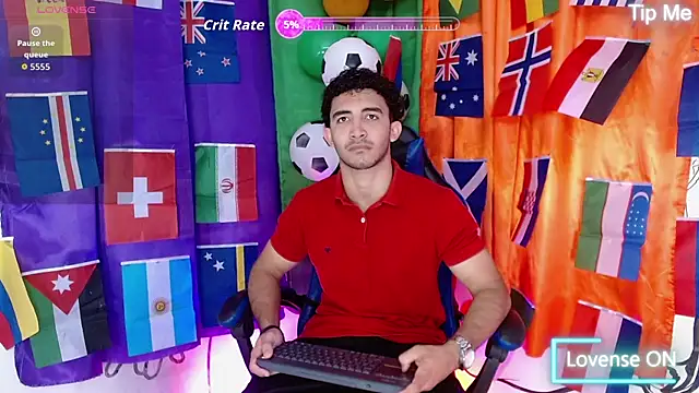 Snapshot of caius_bigcock1 chatting on July 10, 2026, 12:27 pm caius bigcock1 online show from July 10, 2026, 12:27 pm