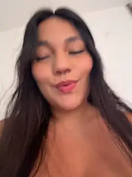 Snapshot of emily_gv1 chatting on July 20, 2026, 6:32 pm emily gv1 online show from July 20, 2026, 6:32 pm