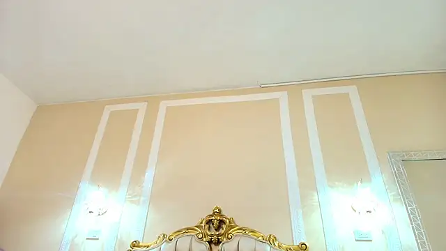PaulineKosh online show from July 25, 2026, 7:42 pm