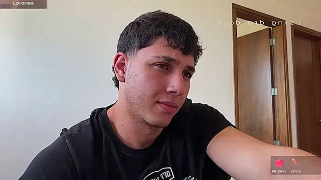 Snapshot of Maxx_valiant chatting on June 20, 2026, 7:41 pm Maxx valiant online show from June 20, 2026, 7:41 pm