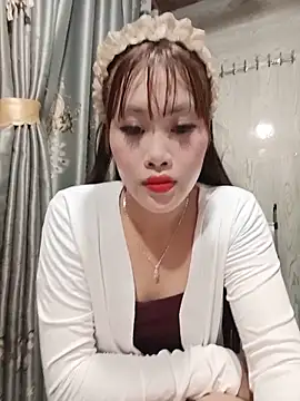 Snapshot of Ly-sexyy chatting on May 22, 2026, 10:46 am Ly-sexyy online show from May 22, 2026, 10:46 am
