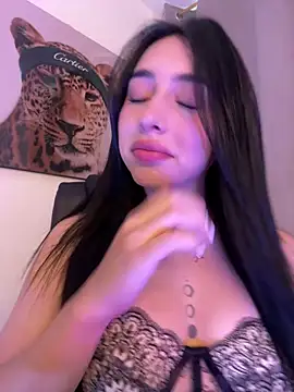 Snapshot of IsabellaNoir_ chatting on May 23, 2026, 10:09 pm IsabellaNoir online show from May 23, 2026, 10:09 pm