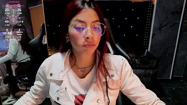 Snapshot of laurab91 chatting on May 16, 2026, 4:00 am laurab91 online show from May 16, 2026, 4:00 am