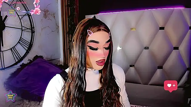 Snapshot of Camila_Vasquezz1 chatting on June 7, 2026, 11:48 am Camila Vasquezz1 online show from June 7, 2026, 11:48 am