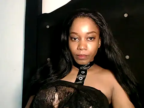 Snapshot of Enchantriss chatting on October 25, 2025, 8:31 pm Enchantriss online show from October 25, 2025, 8:31 pm