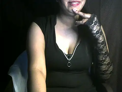 aaysha lov online show from April 28, 2026, 5:39 pm