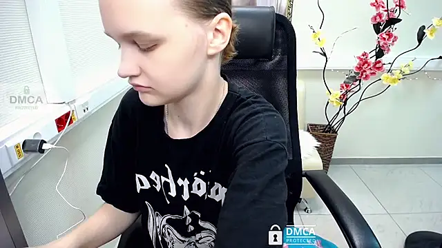  donnaSia  online show from July 29, 2026, 6:12 am