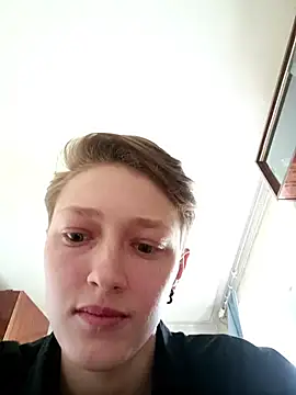  LindaMiller  online show from May 5, 2026, 11:02 am
