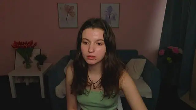 Snapshot of BelovedAlice chatting on April 23, 2026, 9:38 am BelovedAlice online show from April 23, 2026, 9:38 am