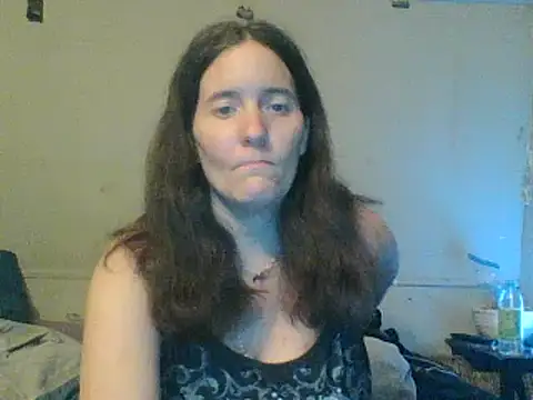 Snapshot of Mini83 chatting on May 14, 2026, 6:49 pm Mini83 online show from May 14, 2026, 6:49 pm