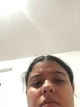 Snapshot of EliVanegas chatting on May 24, 2026, 6:13 am EliVanegas online show from May 24, 2026, 6:13 am