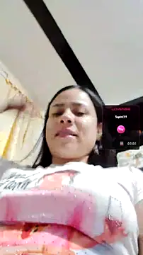 Snapshot of Nicol_Alvarez1 chatting on July 1, 2026, 2:01 am Nicol Alvarez1 online show from July 1, 2026, 2:01 am