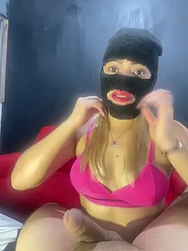 Hotkatii online show from May 11, 2026, 5:20 am