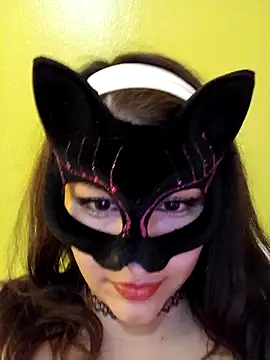Snapshot of Conejita69n_n chatting on May 16, 2026, 4:33 am Conejita69n n online show from May 16, 2026, 4:33 am