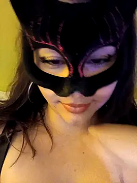 Snapshot of Conejita69n_n chatting on May 11, 2026, 5:42 am Conejita69n n online show from May 11, 2026, 5:42 am
