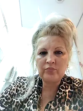 Divineblond online show from October 24, 2025, 10:53 pm