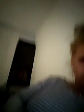 Divineblond online show from November 8, 2025, 5:38 pm