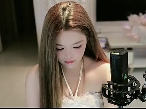 azi666523 online show from April 26, 2026, 8:11 am