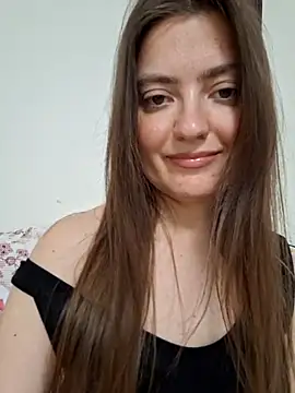 Snapshot of Alba2331 chatting on April 24, 2026, 2:41 pm Alba2331 online show from April 24, 2026, 2:41 pm