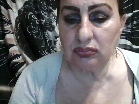 LoaqLovew online show from April 25, 2026, 3:09 pm