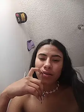 Snapshot of CatalellaVercelli chatting on July 11, 2026, 9:37 pm CatalellaVercelli online show from July 11, 2026, 9:37 pm