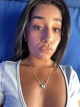 Snapshot of SaryJonex chatting on July 11, 2026, 2:28 pm SaryJonex online show from July 11, 2026, 2:28 pm