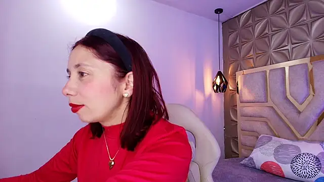 Snapshot of stephaniesun_ chatting on May 20, 2026, 12:13 pm stephaniesun online show from May 20, 2026, 12:13 pm