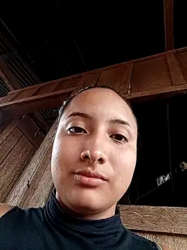 Snapshot of Soffia-zapata chatting on May 20, 2026, 8:17 pm Soffia-zapata online show from May 20, 2026, 8:17 pm