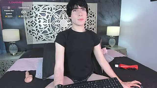 DemonFoxx online show from July 10, 2026, 1:22 pm