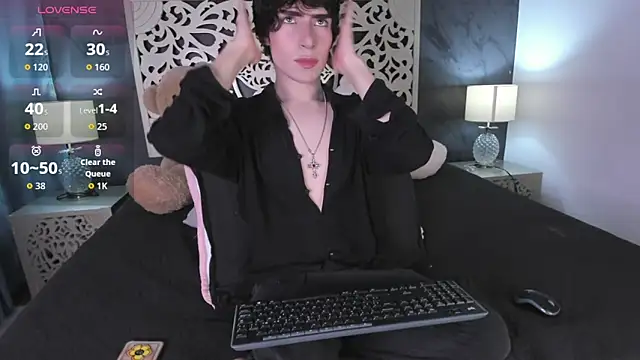 Snapshot of DemonFoxx chatting on June 11, 2026, 12:35 pm DemonFoxx online show from June 11, 2026, 12:35 pm