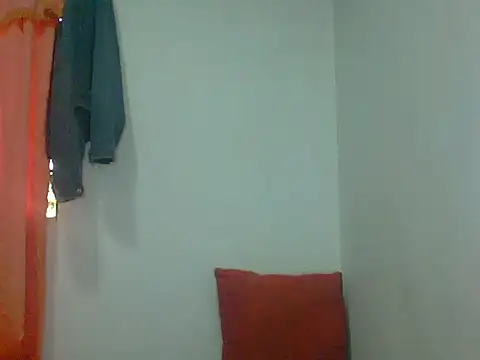 Snapshot of Demon_Rose_ chatting on May 24, 2026, 7:25 pm Demon Rose online show from May 24, 2026, 7:25 pm