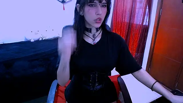 Snapshot of Nyxxei chatting on June 18, 2026, 9:31 pm Nyxxei online show from June 18, 2026, 9:31 pm