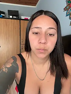 Snapshot of Morena_Prohibida chatting on June 3, 2026, 4:44 pm Morena Prohibida online show from June 3, 2026, 4:44 pm