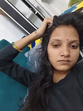 Snapshot of SS_sanjna chatting on June 10, 2026, 4:35 am SS sanjna online show from June 10, 2026, 4:35 am