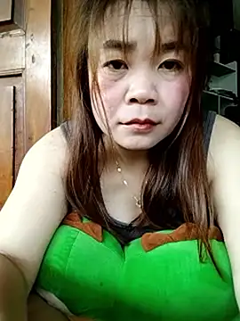 Squirt107 online show from April 28, 2026, 2:27 am