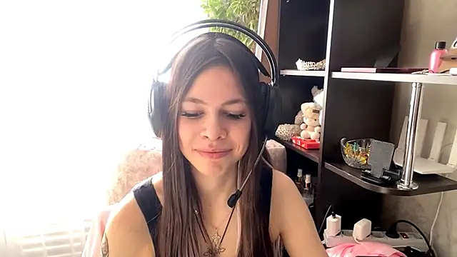 Snapshot of TuZezima chatting on May 2, 2026, 3:28 pm TuZezima online show from May 2, 2026, 3:28 pm