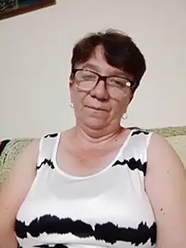 Snapshot of KetQueen101 chatting on July 2, 2026, 8:15 pm KetQueen101 online show from July 2, 2026, 8:15 pm