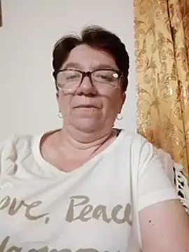 Snapshot of KetQueen101 chatting on June 21, 2026, 8:14 pm KetQueen101 online show from June 21, 2026, 8:14 pm