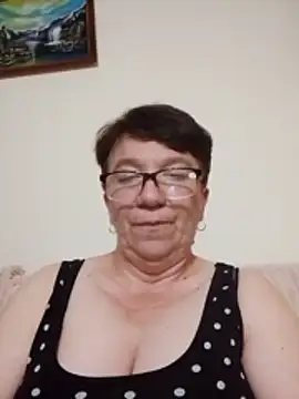 Snapshot of KetQueen101 chatting on June 18, 2026, 8:58 pm KetQueen101 online show from June 18, 2026, 8:58 pm