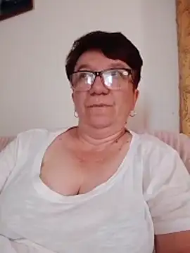 Snapshot of KetQueen101 chatting on June 14, 2026, 1:01 pm KetQueen101 online show from June 14, 2026, 1:01 pm