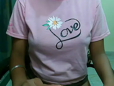 Snapshot of ur_sassypriya chatting on July 19, 2026, 10:45 am ur sassypriya online show from July 19, 2026, 10:45 am