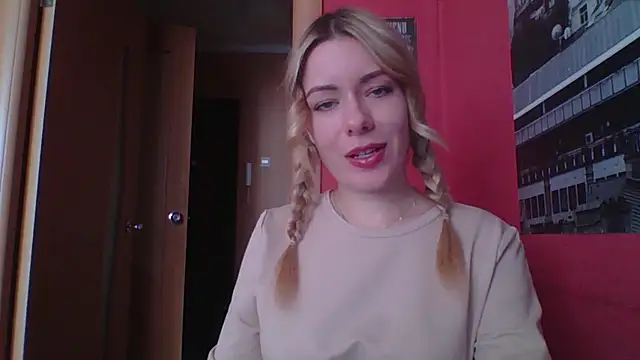 Snapshot of Softy_Aura_ chatting on May 30, 2026, 11:38 am Softy Aura online show from May 30, 2026, 11:38 am