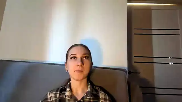 OliviaBuckaloo online show from April 26, 2026, 12:46 pm