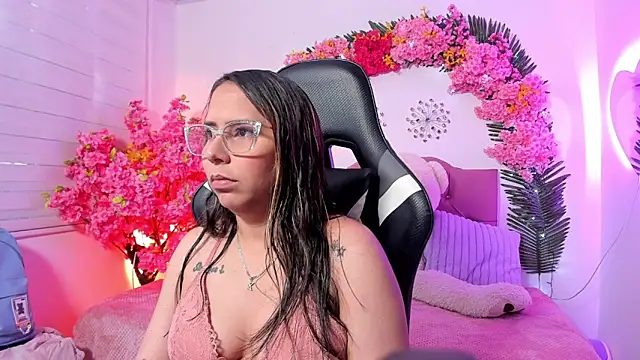 Sharon rhodes  online show from April 24, 2026, 2:30 pm