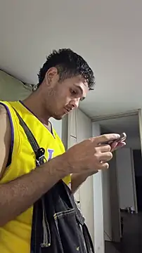 Snapshot of samuel_prrr chatting on May 10, 2026, 4:16 am samuel prrr online show from May 10, 2026, 4:16 am
