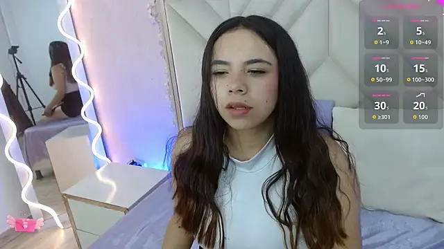 Snapshot of Karla_tay1 chatting on June 10, 2026, 11:22 am Karla tay1 online show from June 10, 2026, 11:22 am