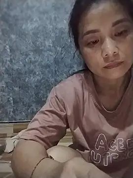 Snapshot of Onie116 chatting on June 23, 2026, 1:53 pm Onie116 online show from June 23, 2026, 1:53 pm