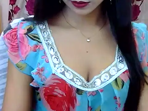 Snapshot of Alina_Nur chatting on June 11, 2026, 6:16 pm Alina Nur online show from June 11, 2026, 6:16 pm