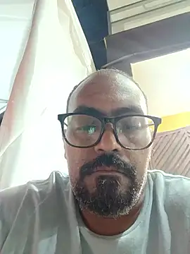 Snapshot of hitachixxx chatting on June 14, 2026, 3:19 am hitachixxx online show from June 14, 2026, 3:19 am